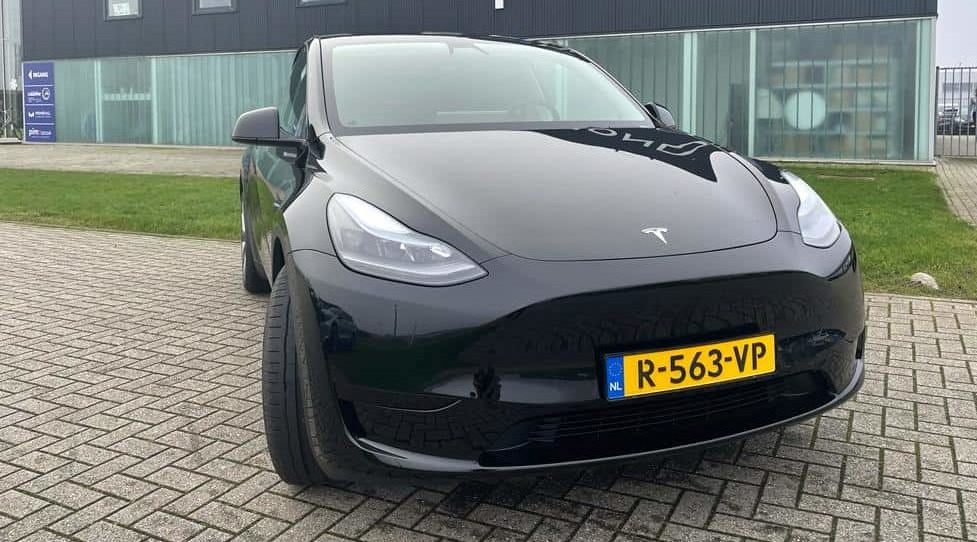 Tesla model y voorzijde PIM Lease