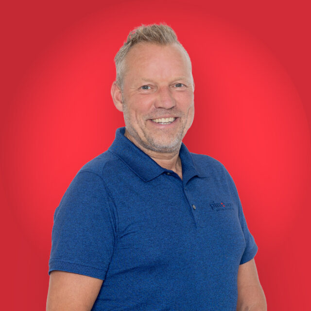 erik jaap rood portret (2) 100